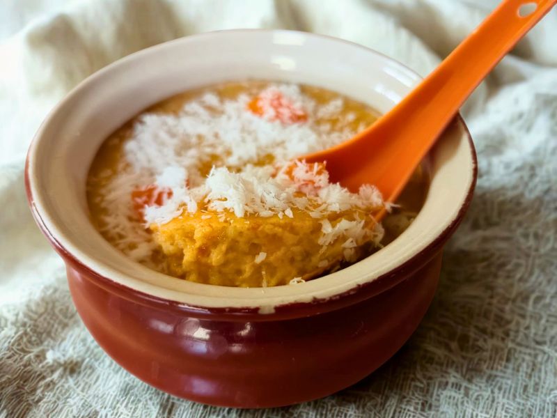 Crème de carotte coco curry à la semoule de féverole