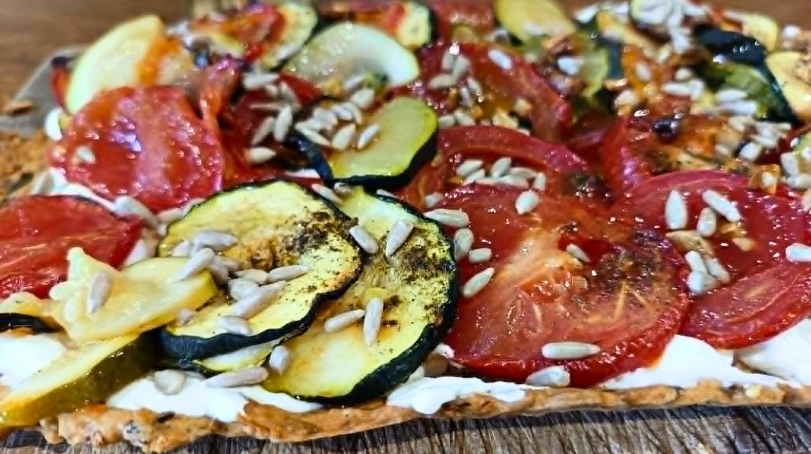 Tarte crackers aux légumes d'été sans gluten
